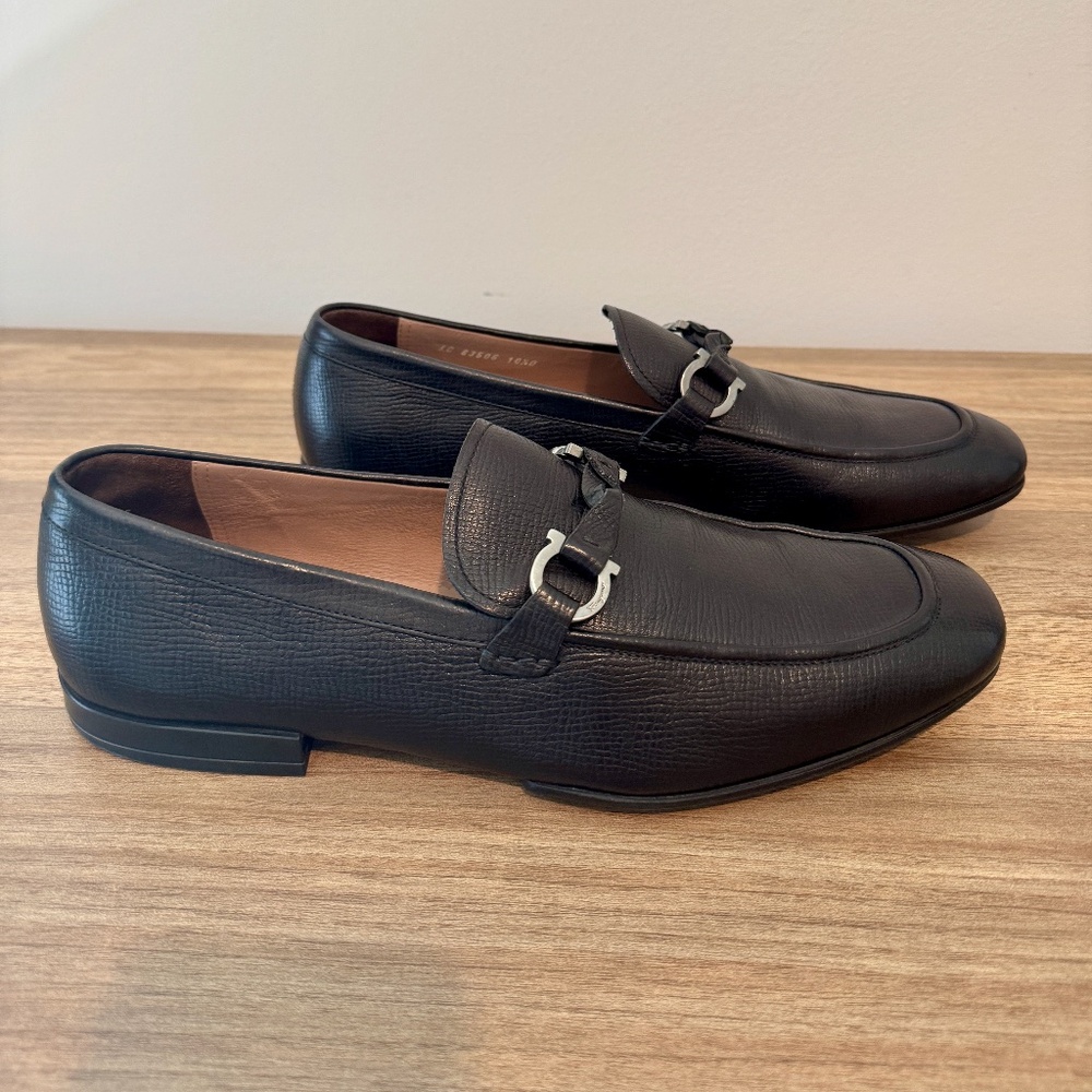 Salvatore Ferragamo Men's Gancini Bit Loafers – Black Textured Leather (Made in